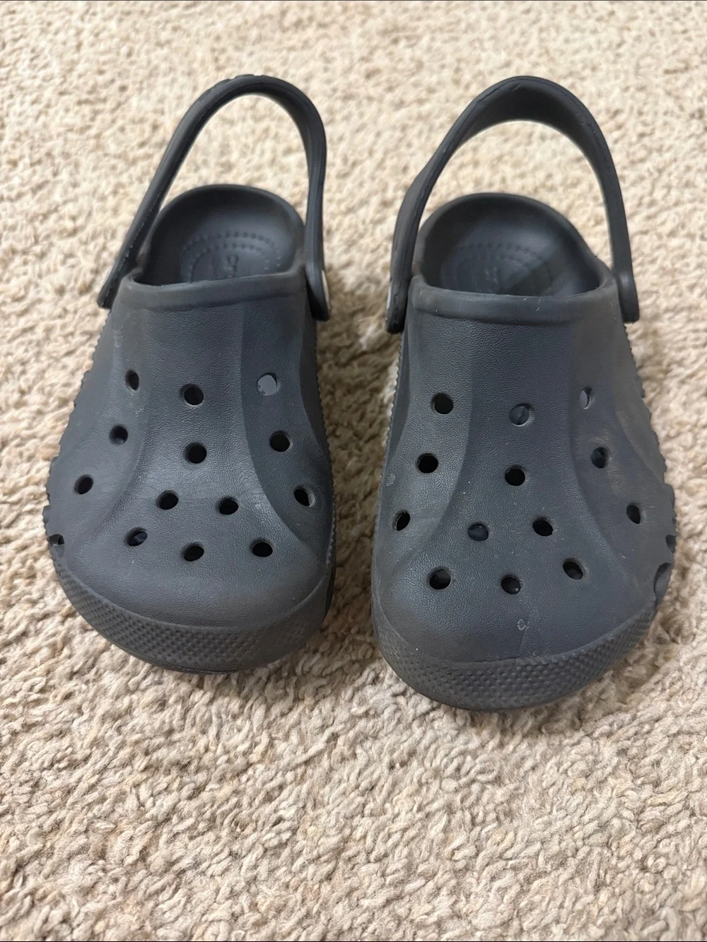 CROCS Kids Classic Clog in Charcoal Gray